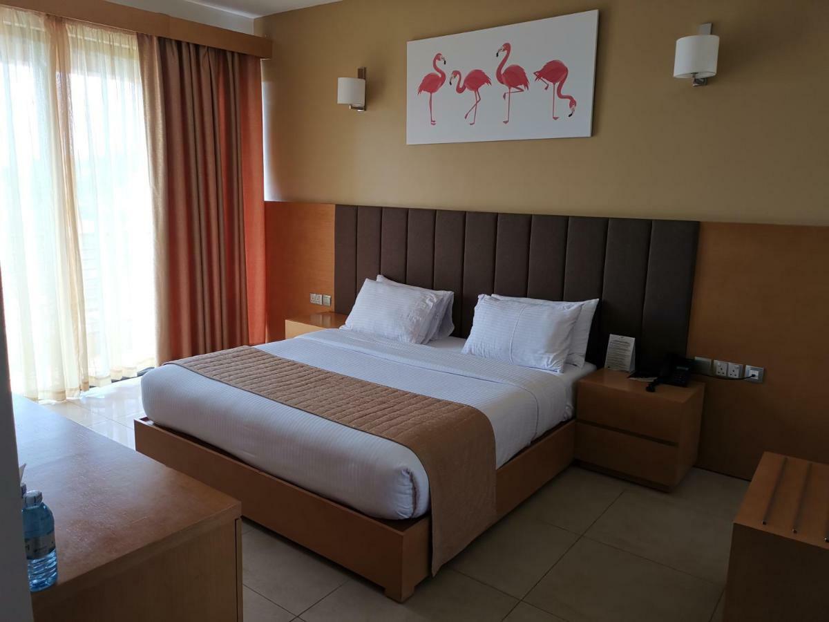 K Hotels Entebbe Exterior photo
